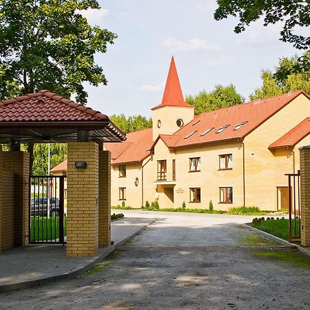 Uroczysko Porszewice - Osrodek Konferencyjno-Rekolekcyjny Hotel Pabianice Ngoại thất bức ảnh